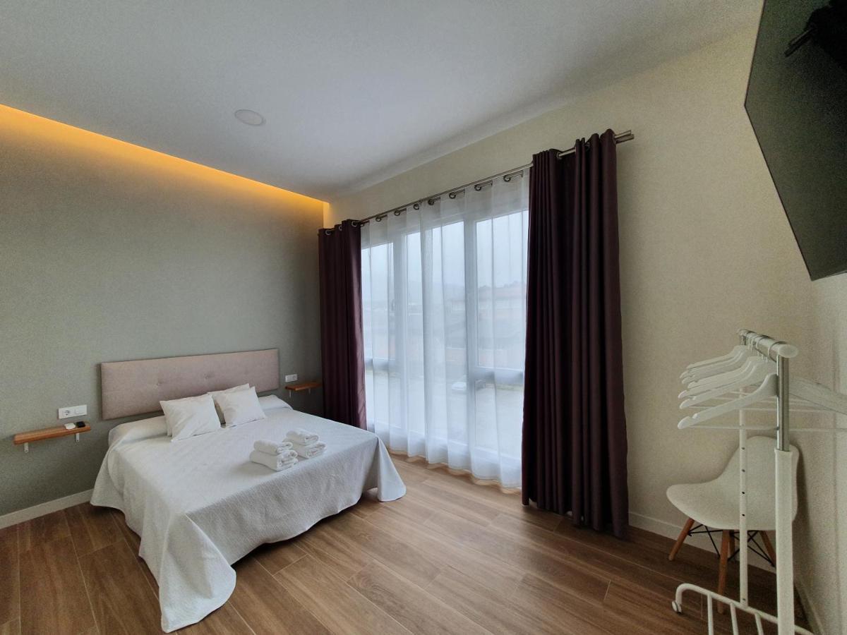 Redondela Apartments - Bedroom, Bathroom & Kitchen Екстер'єр фото